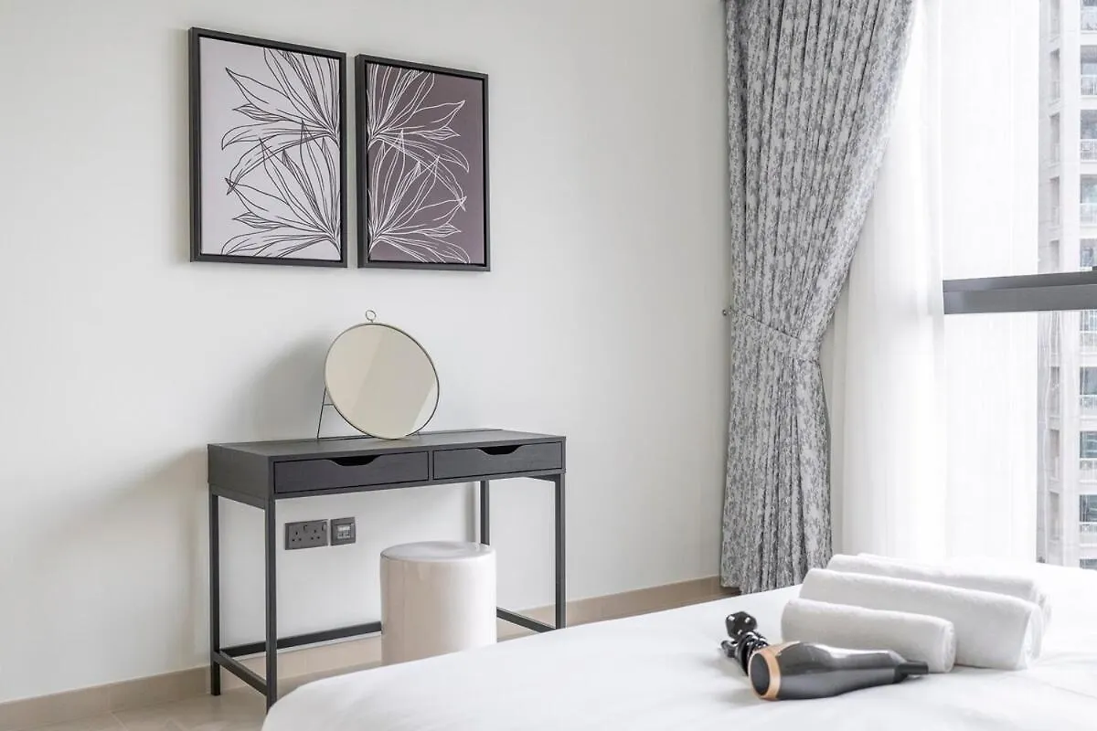 Gorgeous 2-Bedroom In Downtown Dubai, Near Burj Khalifa! 0*, Dubai