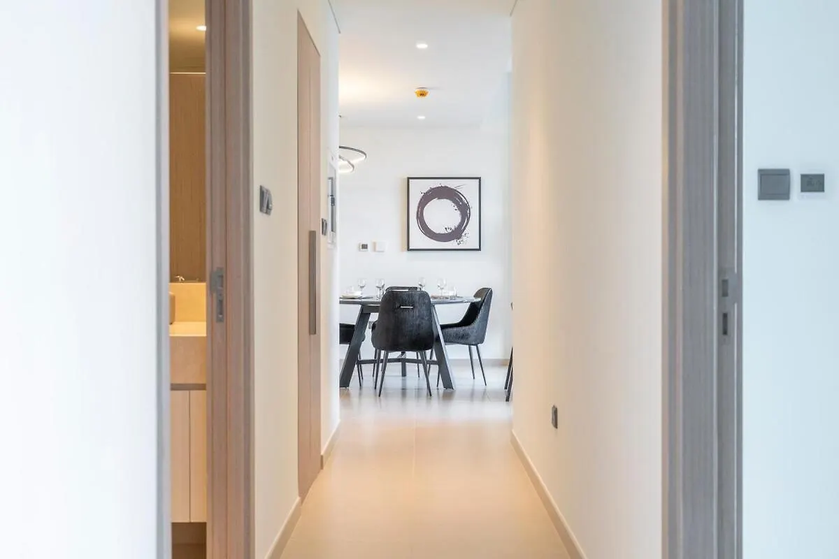 Apartment Gorgeous 2-Bedroom In Downtown Dubai, Near Burj Khalifa!